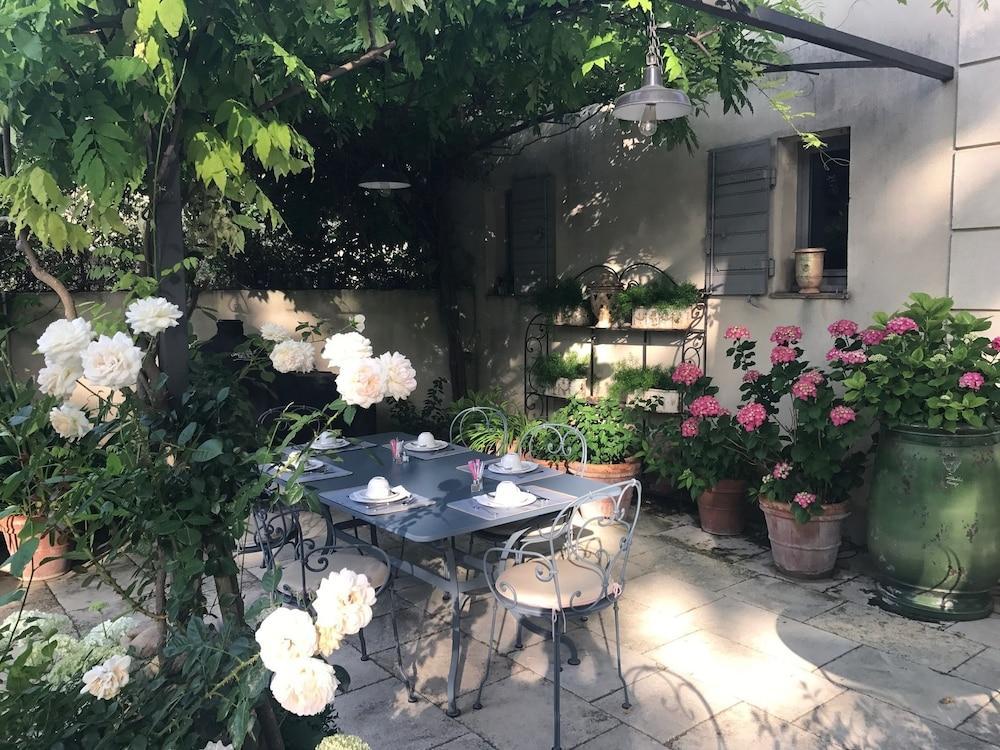 Hotel La Bastide de Boulbon Exterior foto